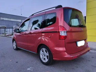 Ford Tourneo Courier 2014 POR NO USAR