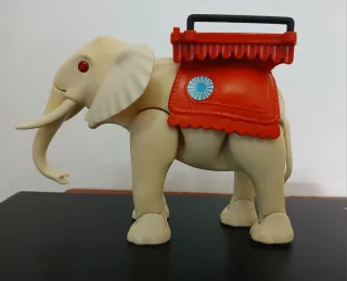 Elefante Playmobil con silla de circo
