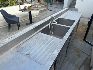 Cocina de gas y 3 hornos para pizza