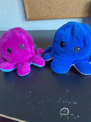 2 Peluches Pulpo Reversible Morado y Azul