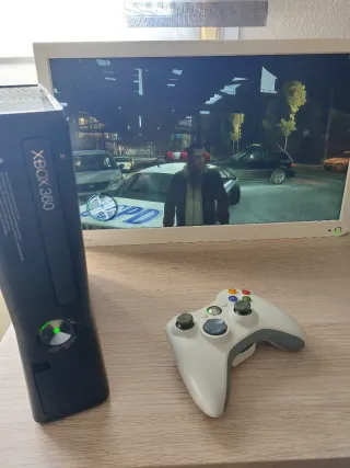 Xbox 360 Mando y GTA IV