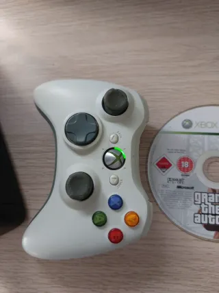 Xbox 360 Mando y GTA IV