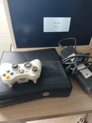 Xbox 360 Mando y GTA IV