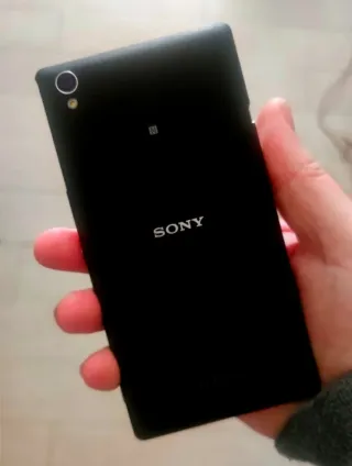 GUASTO DA RIPARARE O PER RICAMBI = Sony Xperia T3