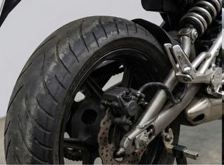 Kawasaki ER-6n (2009) Etiqueta C