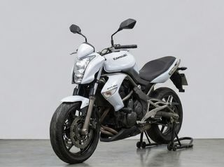 Kawasaki ER-6n (2009) Etiqueta C