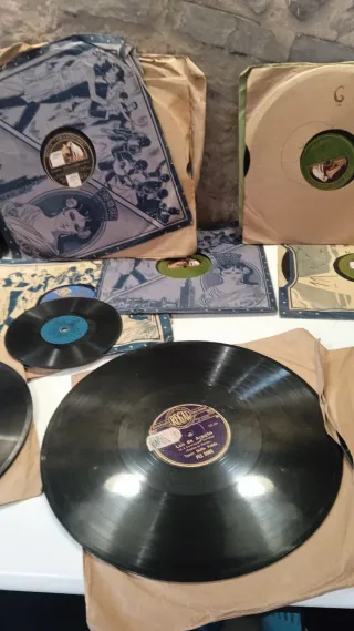 Gramola antigua principios siglo XX