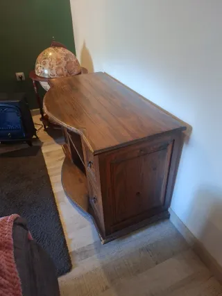 Mueble de madera estilo mexicano