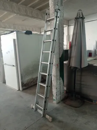 Escalera aluminio multiusos plegable