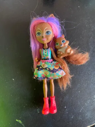 Muñeca Enchantimals Ardilla