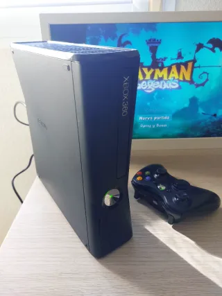Xbox 360 + juegos y mando