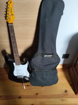 Guitarra Eléctrica Negra