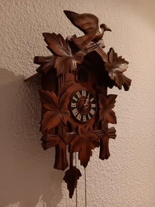 Reloj cuco tirolés de madera