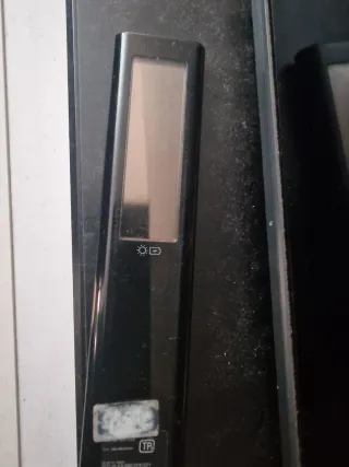 TV Samsung QLED Negra