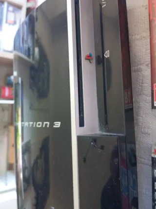 Consola PlayStation 3 Negra + Juegos y Mandos