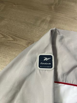 Chaqueta Reebok Vintage Beige y Azul