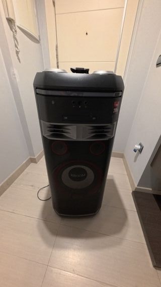 Altavoz LG Party con Mesa DJ Integrada