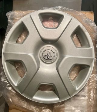 Tapacubos Toyota Yaris 1 (99-05)