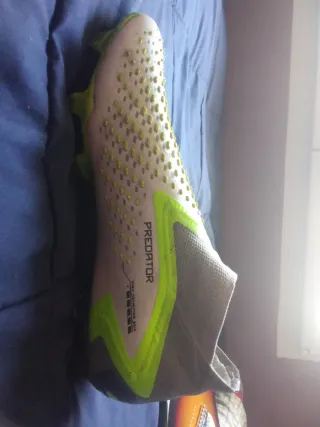Botas fútbol Adidas Predator Accuracy + FG