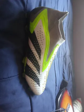 Botas fútbol Adidas Predator Accuracy + FG