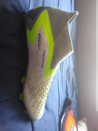 Botas fútbol Adidas Predator Accuracy + FG