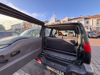 Nissan Terrano II 1998