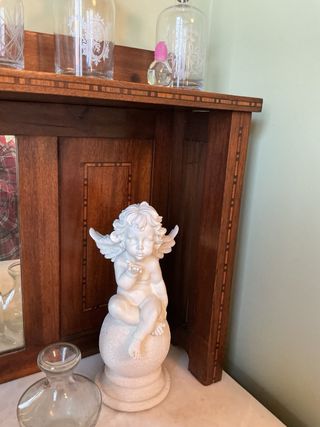 Mueble madera y mármol blanco antiguo