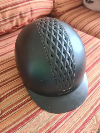Casco de equitación negro