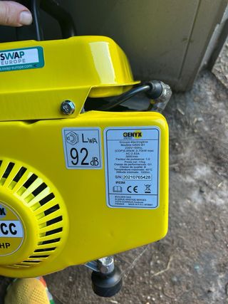 Generador Eléctrico Gasolina 2T GENYX