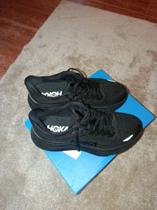 Hoka M Bondi 9 Bambas Negras, talla 42 2/3