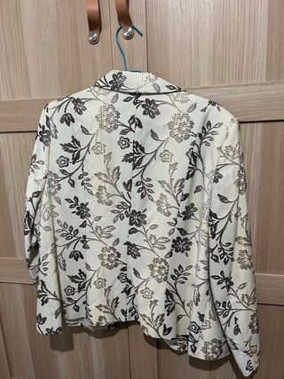 Chaqueta americana estampada mujer