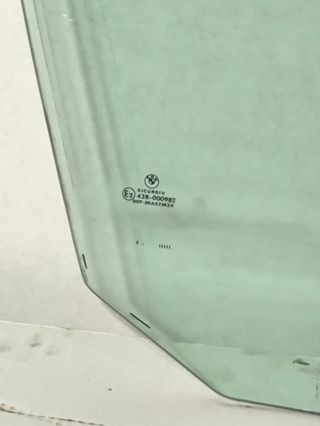 Vidrio lateral de puerta delantera original BMW