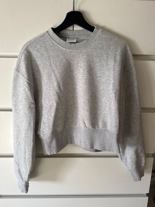 Sudadera Bershka Gris