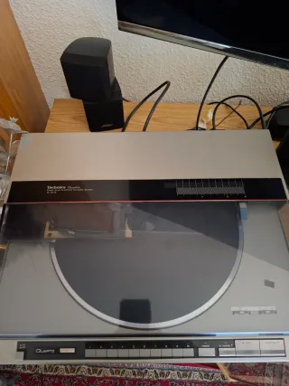 Tocadiscos Technics Quartz Plata