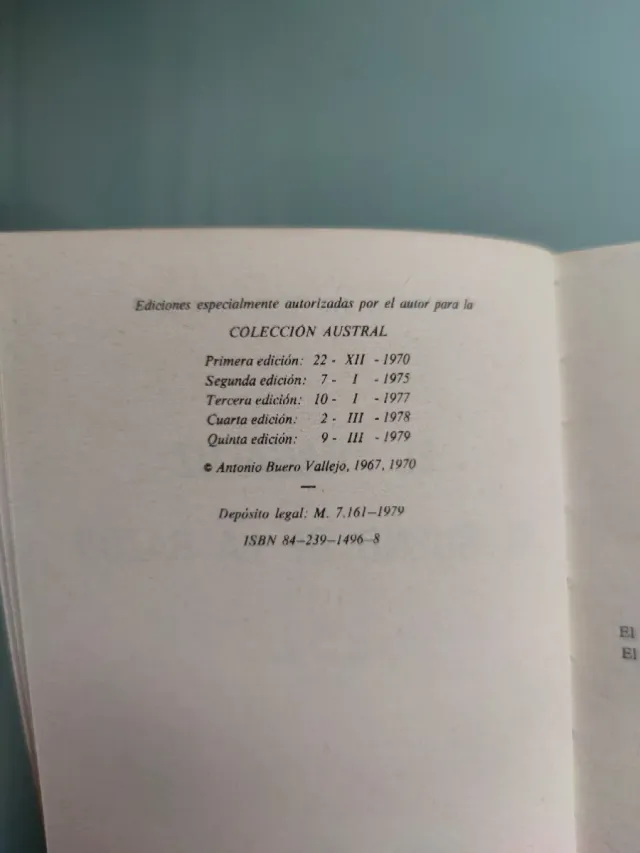 El tragaluz + el sueño de la razón.