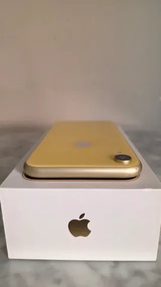 iPhone XR 128GB Amarillo