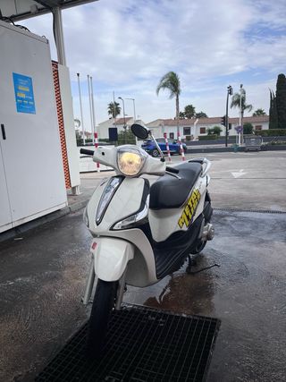 Moto Liberty 49cc Blanca