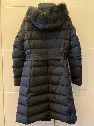 Abrigo plumífero Massimo Dutti con capucha