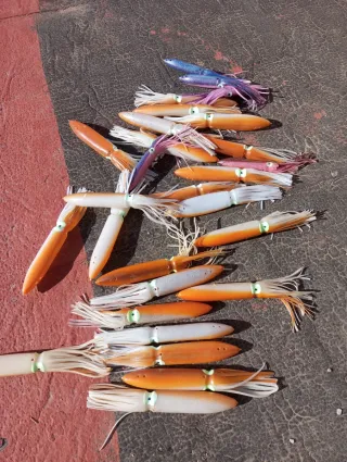 Señuelos calamar pesca barco