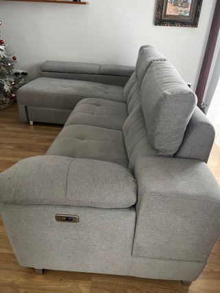 Sofá eléctrico gris claro seminuevo