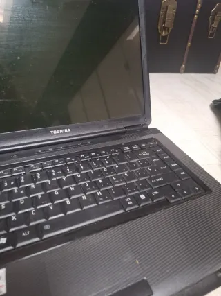 Computer portatile Toshiba nero + accessori