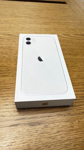 iPhone 11 Blanco 128GB caja y cable