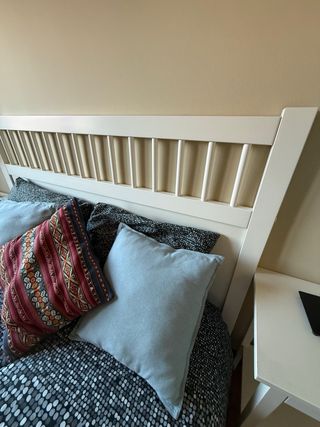 Colchón 135cm + Somier + Mesillas de noche