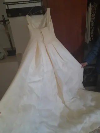 Vestido de Novia Beige