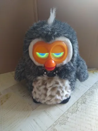 Mascota interactiva de peluche