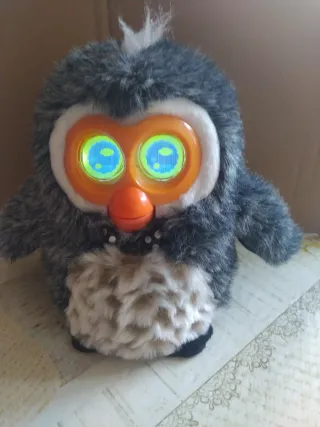 Mascota interactiva de peluche