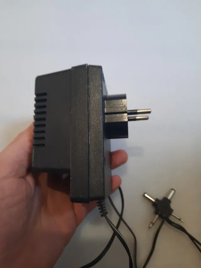 Adaptador Corriente 6 Salidas 18W