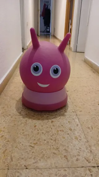 Correpasillos gusano rosa