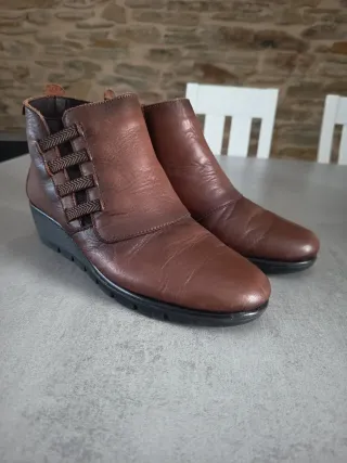 Botines marrones de cuña