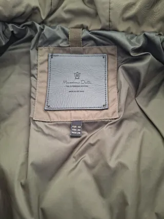 Plumífero verde oliva con capucha pelo desmontable